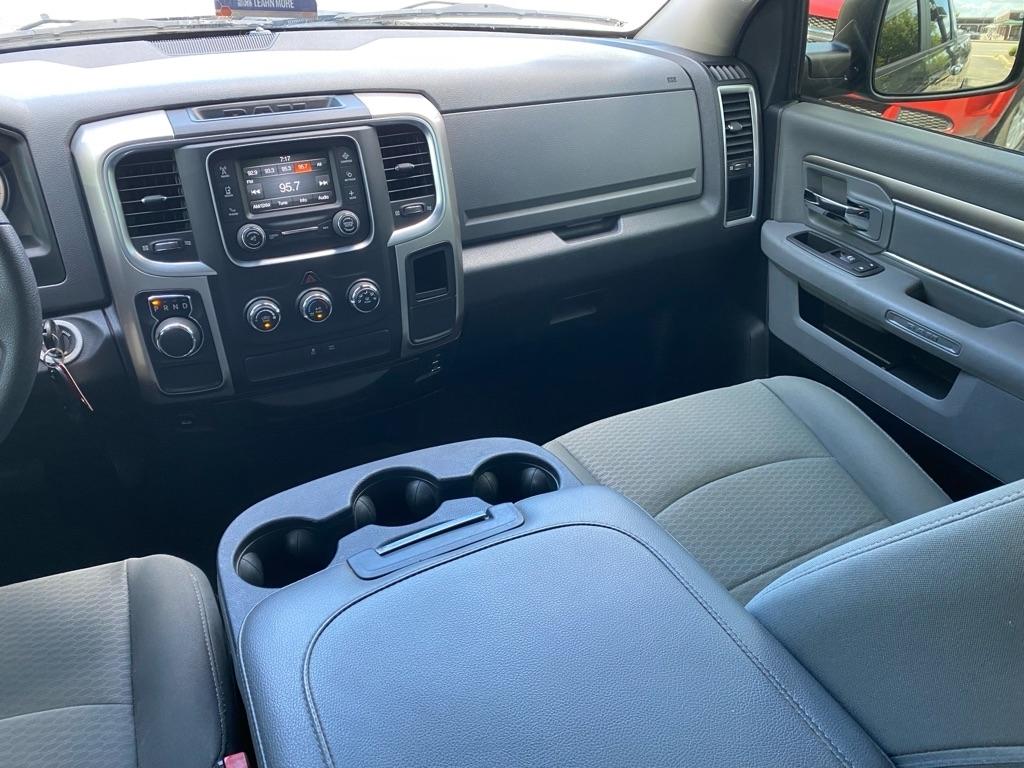 RAM 1500 SLT Crew Cab 2WD SWB 2017