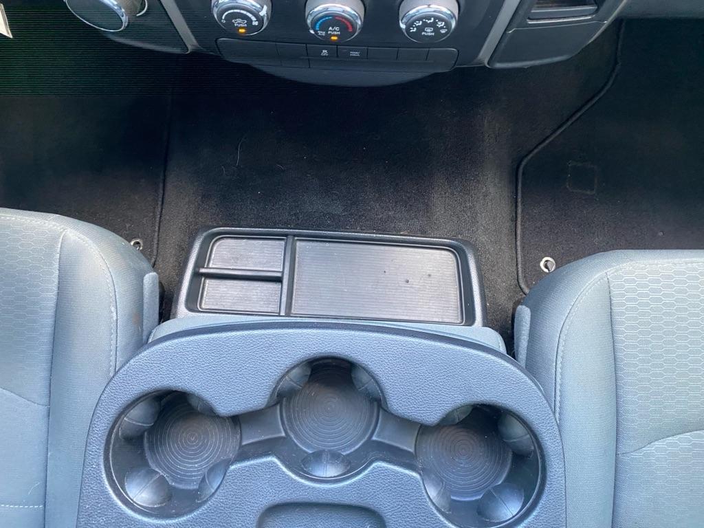 RAM 1500 SLT Crew Cab 2WD SWB 2017