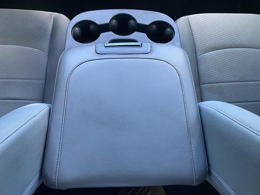 RAM 1500 SLT Crew Cab 2WD SWB 2017