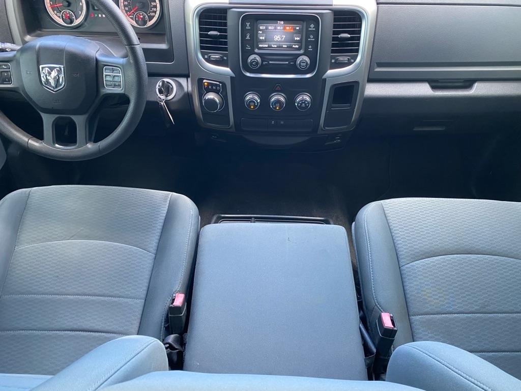 RAM 1500 SLT Crew Cab 2WD SWB 2017