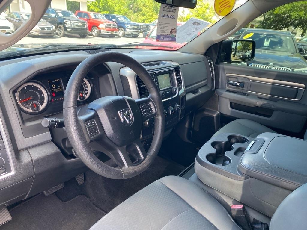 RAM 1500 SLT Crew Cab 2WD SWB 2017