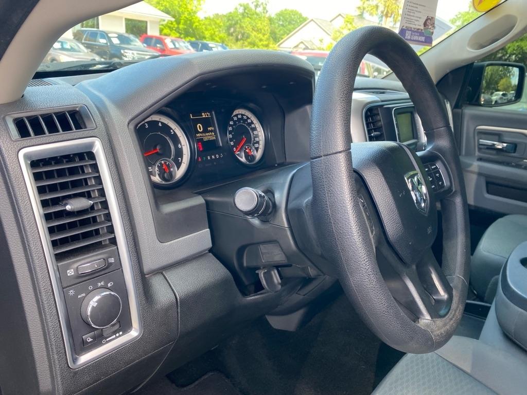 RAM 1500 SLT Crew Cab 2WD SWB 2017