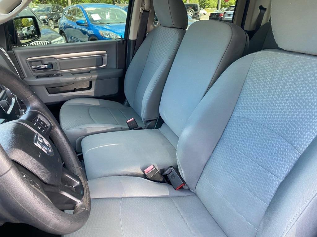 RAM 1500 SLT Crew Cab 2WD SWB 2017