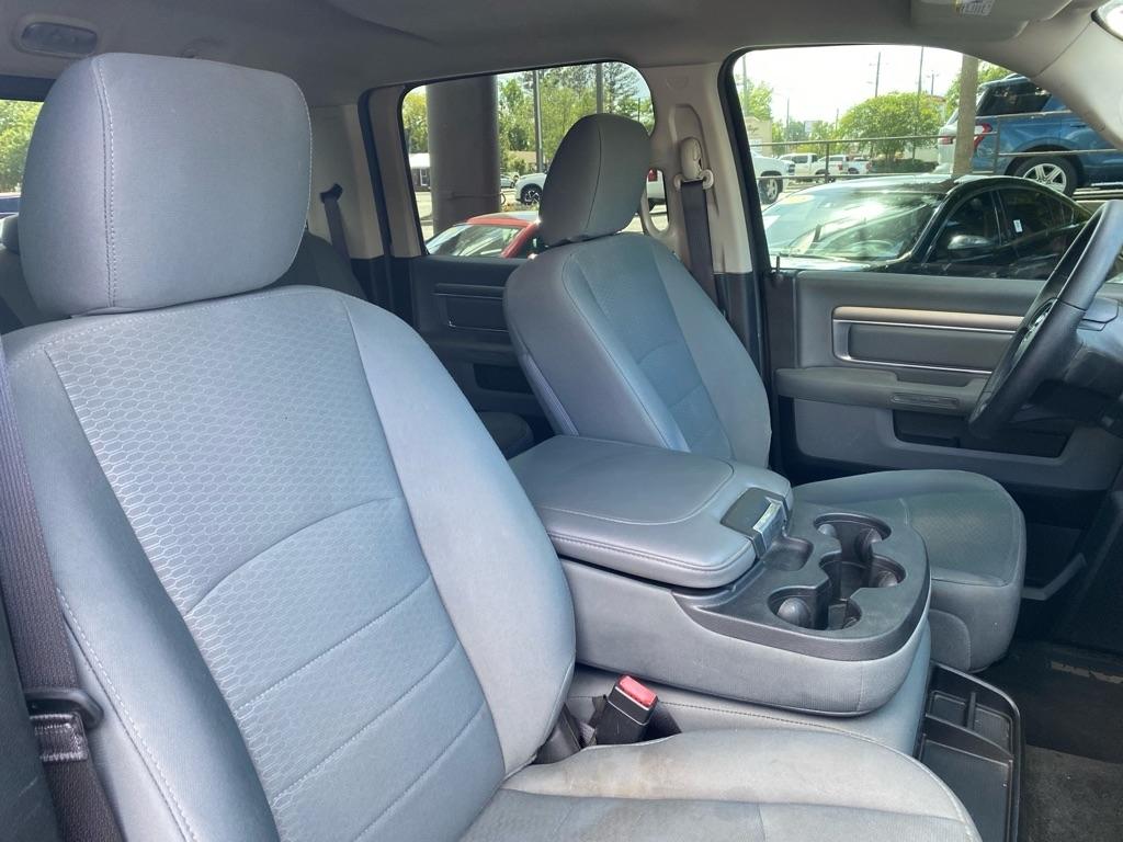 RAM 1500 SLT Crew Cab 2WD SWB 2017