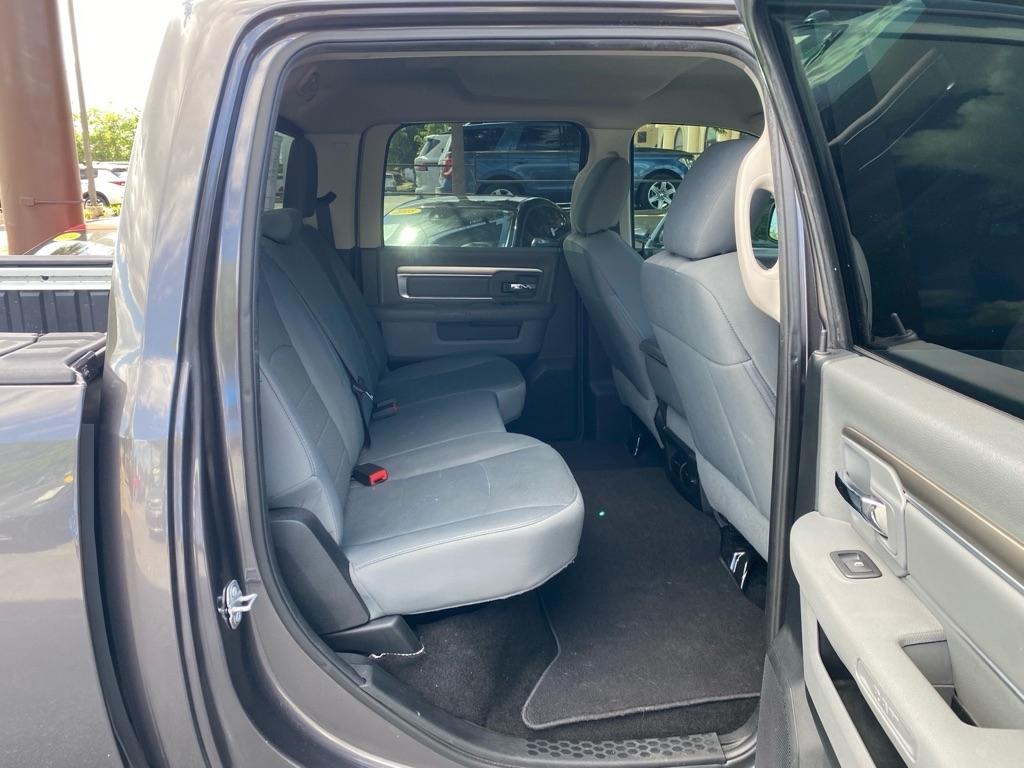 RAM 1500 SLT Crew Cab 2WD SWB 2017