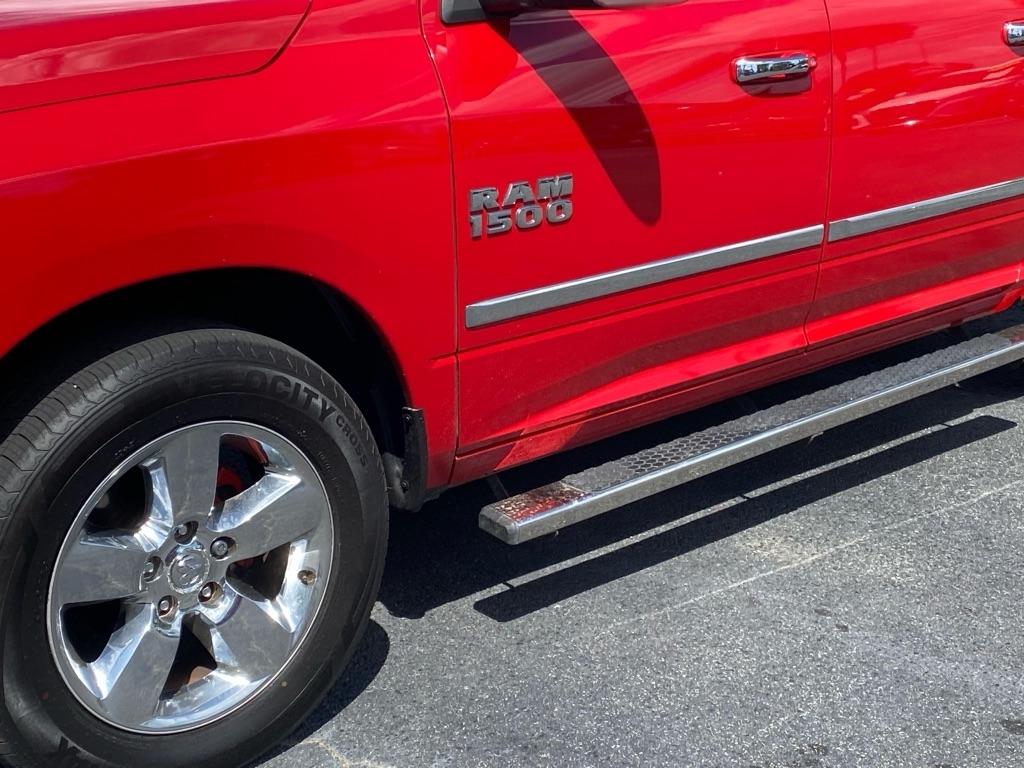 RAM 1500 Big Horn Crew Cab 4WD SWB 2017