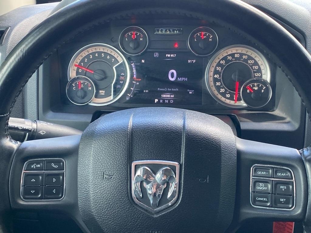 RAM 1500 Big Horn Crew Cab 4WD SWB 2017