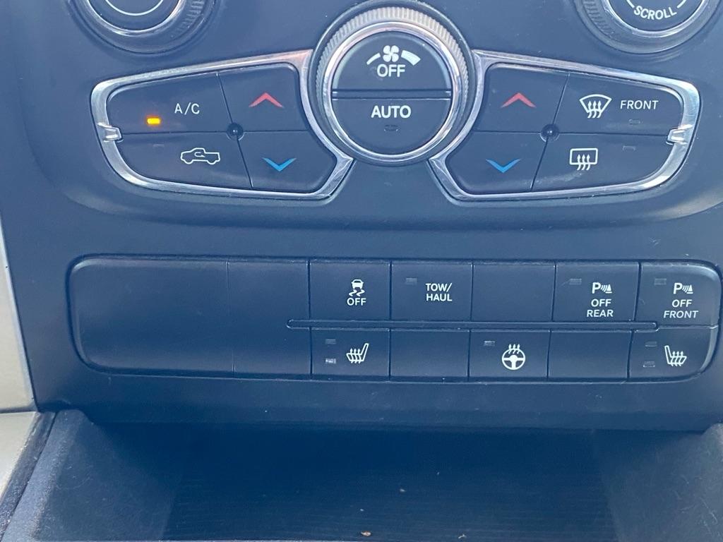 RAM 1500 Big Horn Crew Cab 4WD SWB 2017