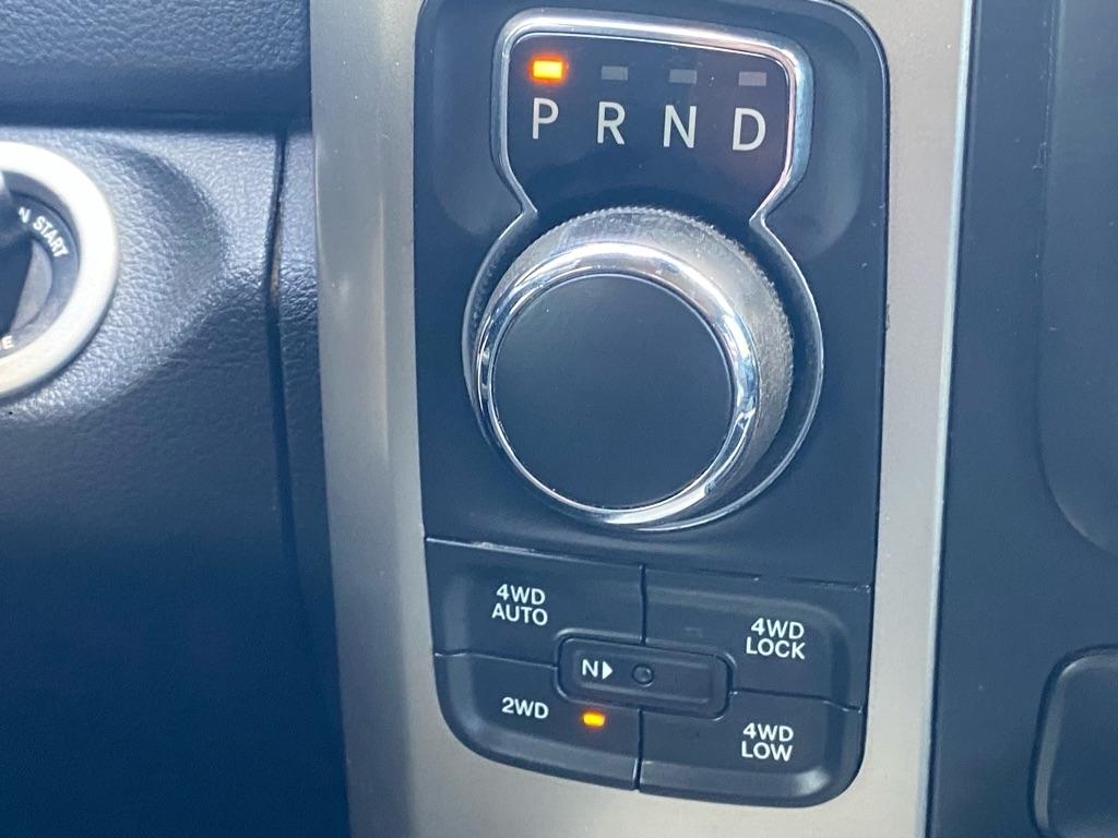 RAM 1500 Big Horn Crew Cab 4WD SWB 2017