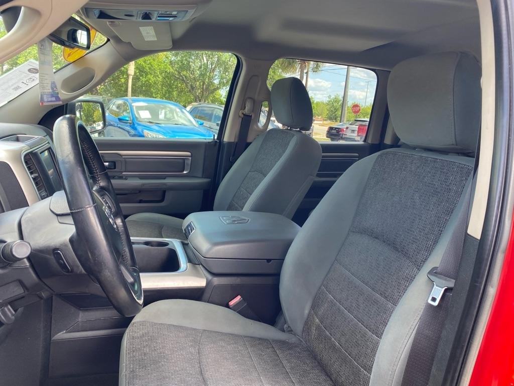 RAM 1500 Big Horn Crew Cab 4WD SWB 2017