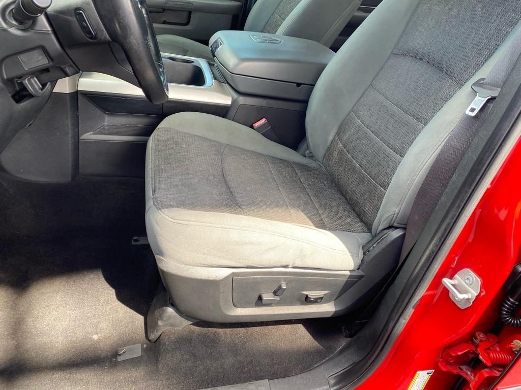 RAM 1500 Big Horn Crew Cab 4WD SWB 2017