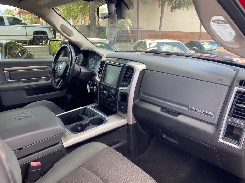 RAM 1500 Big Horn Crew Cab 4WD SWB 2017