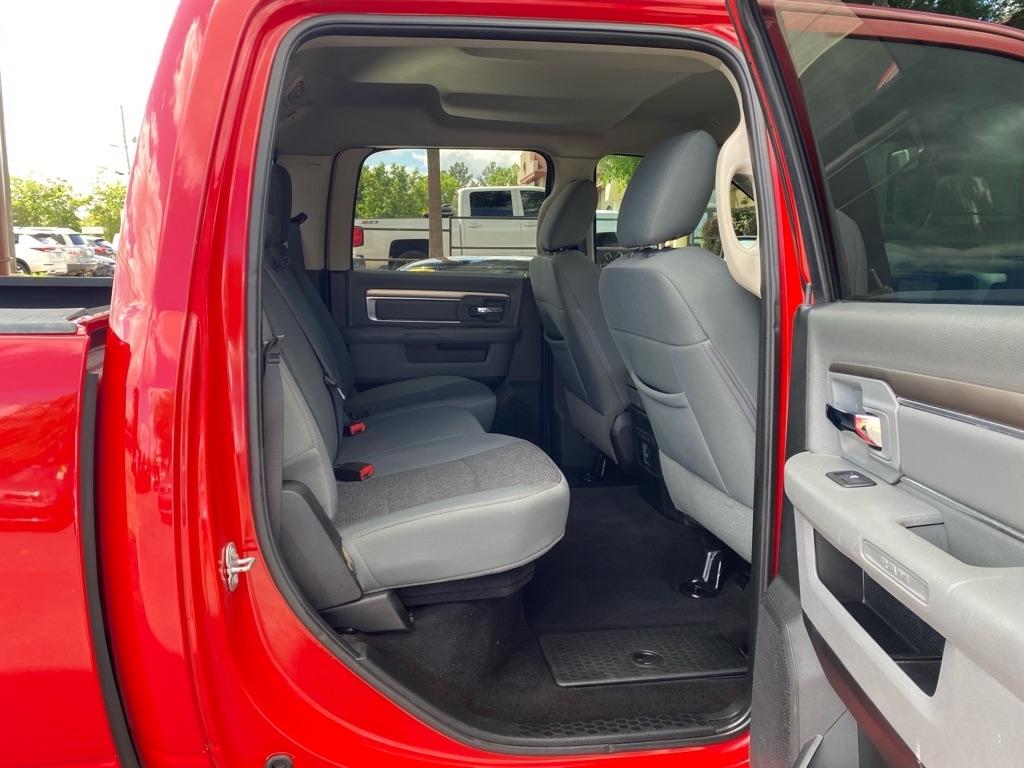 RAM 1500 Big Horn Crew Cab 4WD SWB 2017