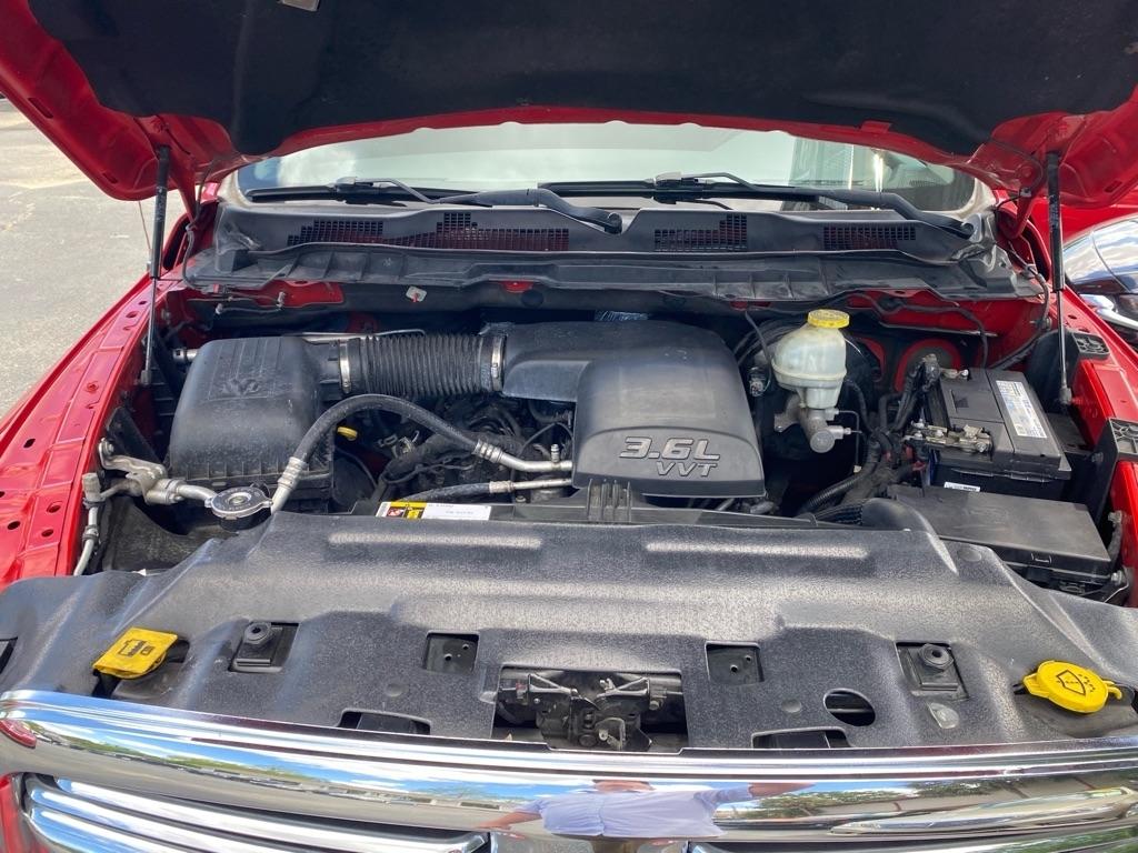 RAM 1500 Big Horn Crew Cab 4WD SWB 2017