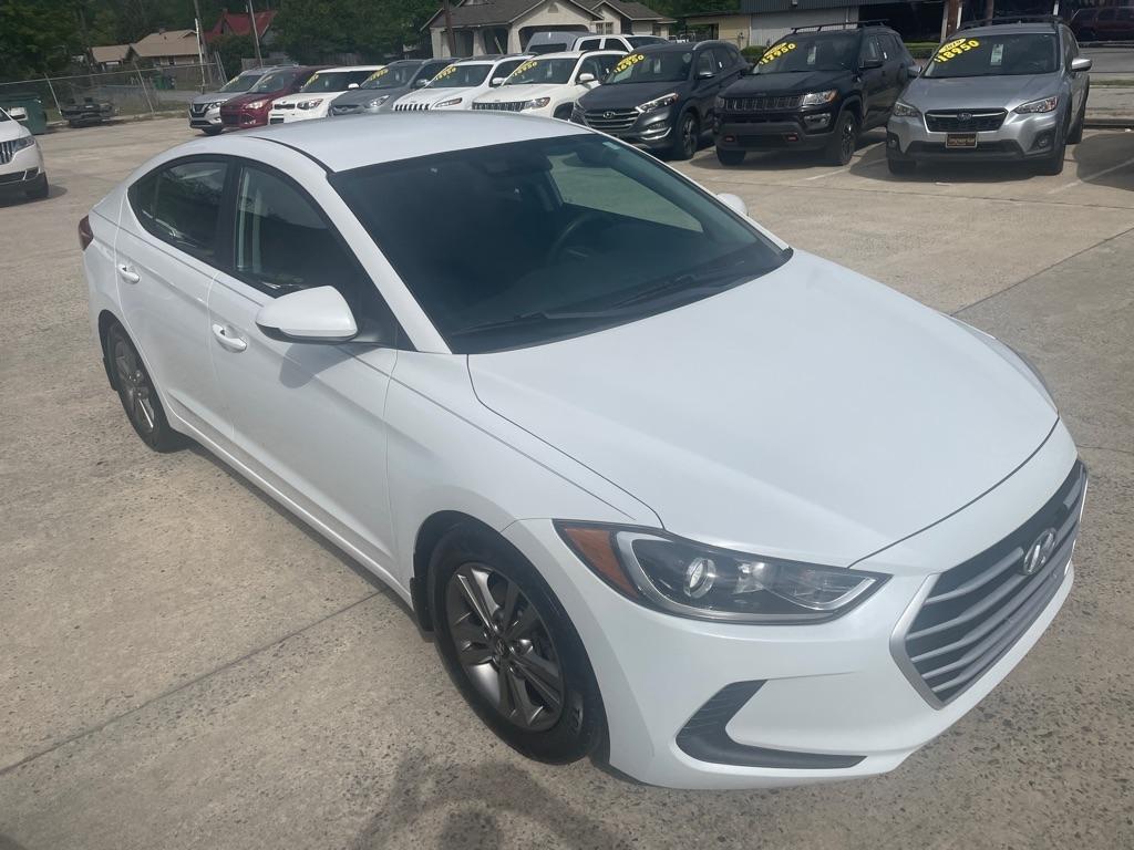 Hyundai Elantra  2018