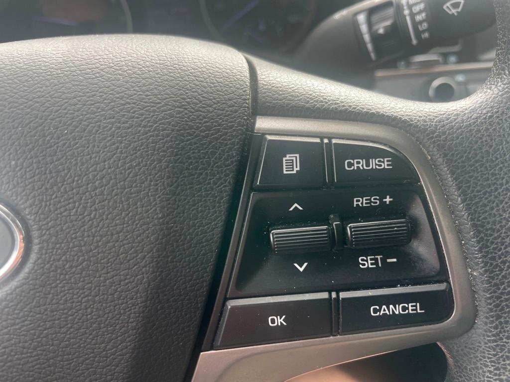 Hyundai Elantra  2018