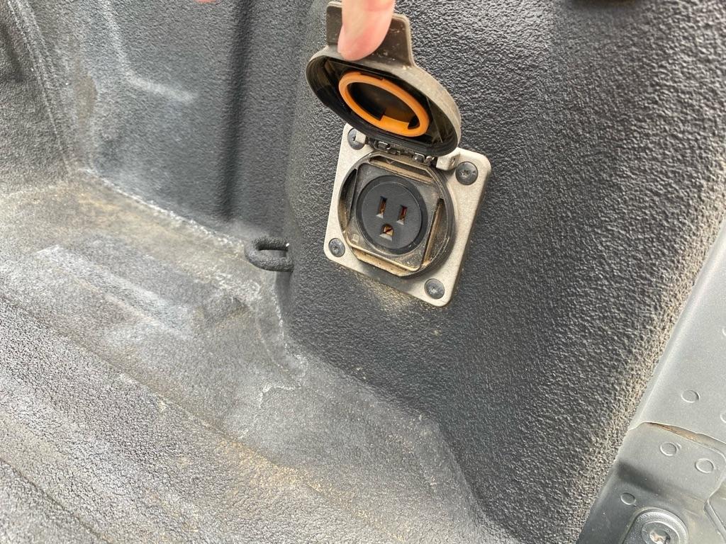 Chevrolet Silverado 1500 Custom Crew Cab Short Box 4WD 2021