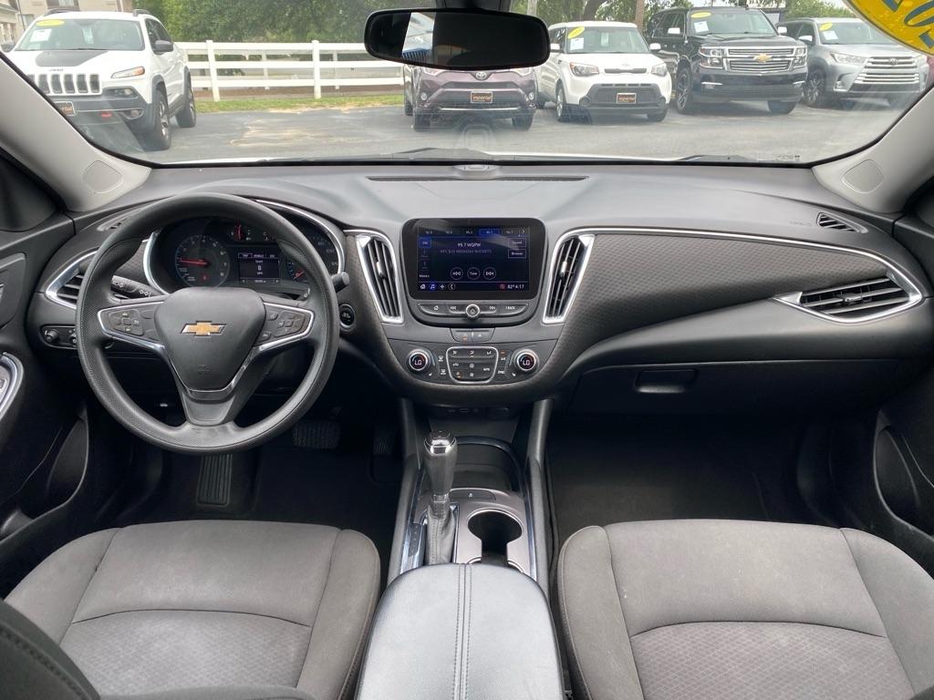 Chevrolet Malibu  2020
