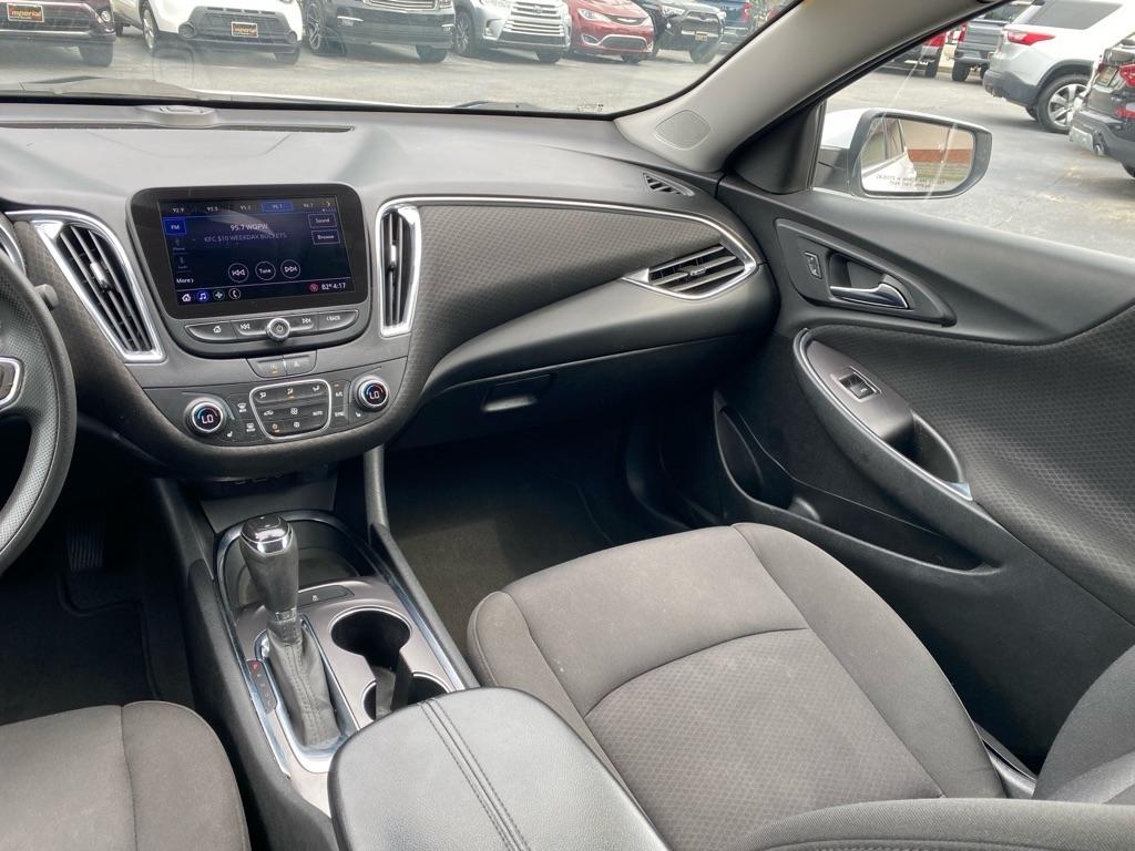 Chevrolet Malibu  2020