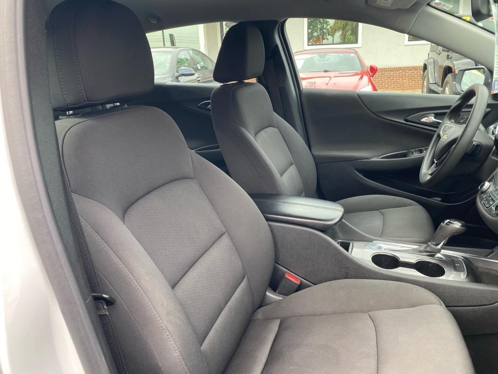 Chevrolet Malibu  2020