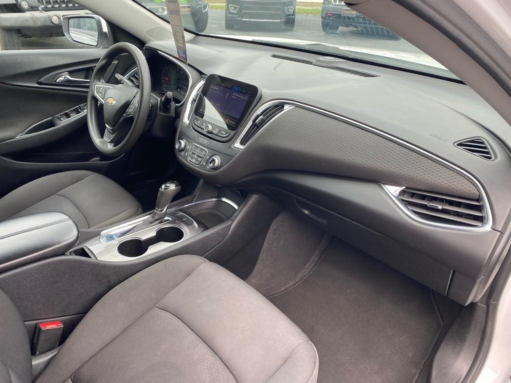 Chevrolet Malibu  2020