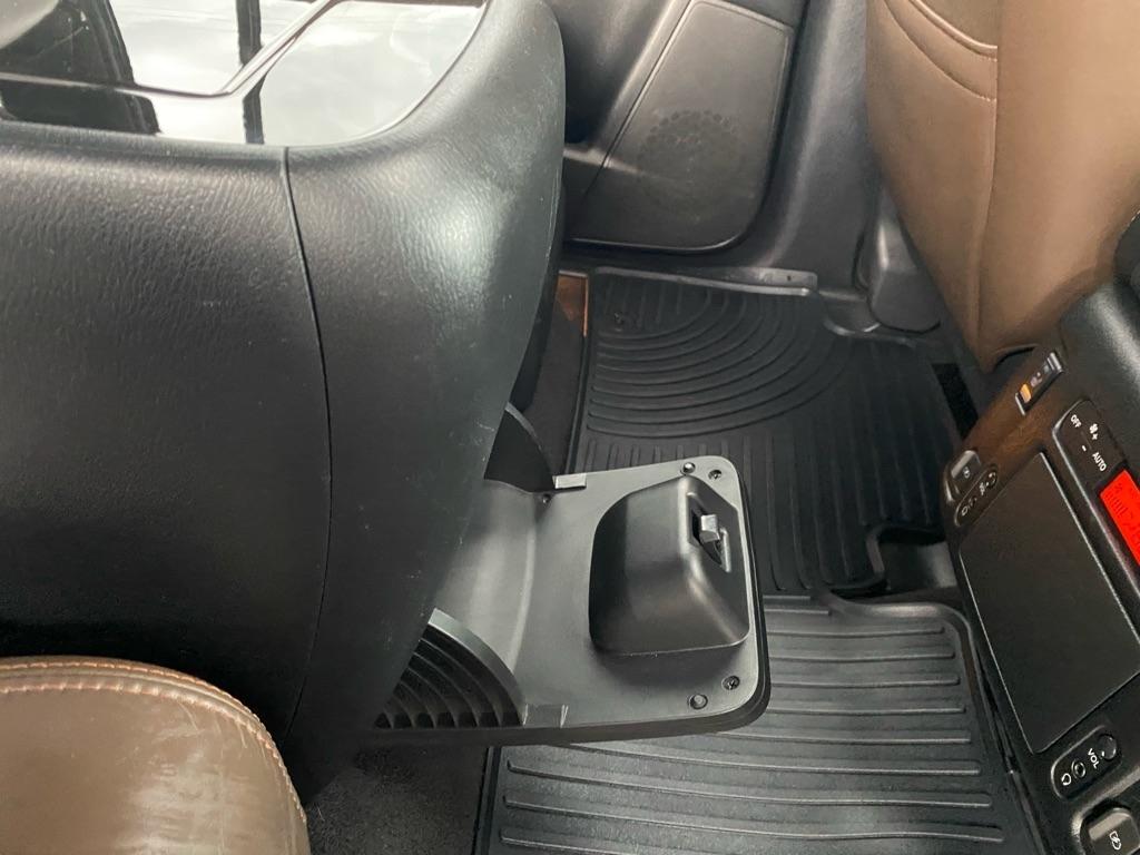 Nissan Armada Platinum Reserve 2018