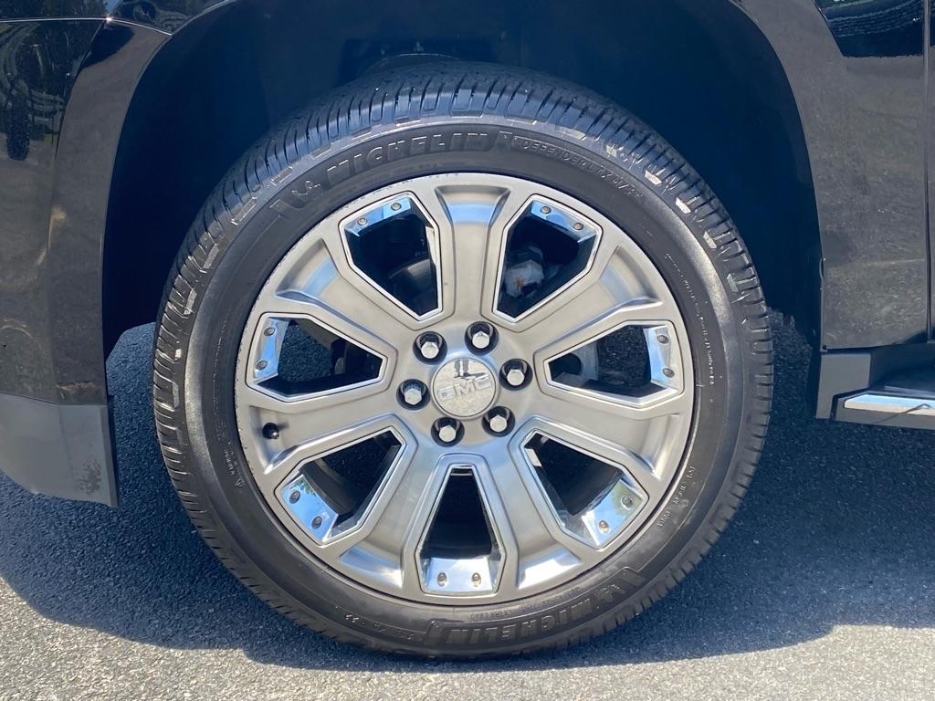 GMC Yukon XL Denali 2017