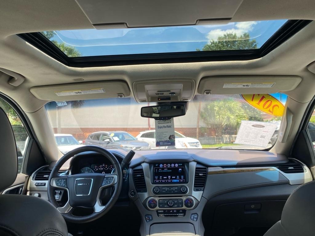 GMC Yukon XL Denali 2017