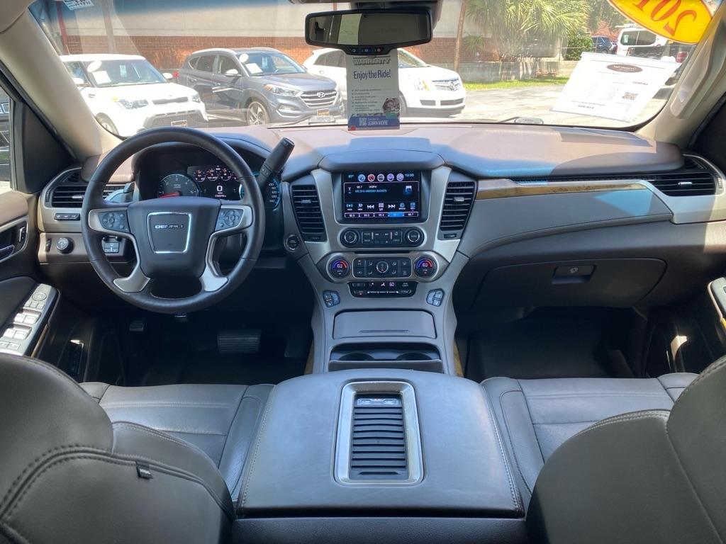 GMC Yukon XL Denali 2017