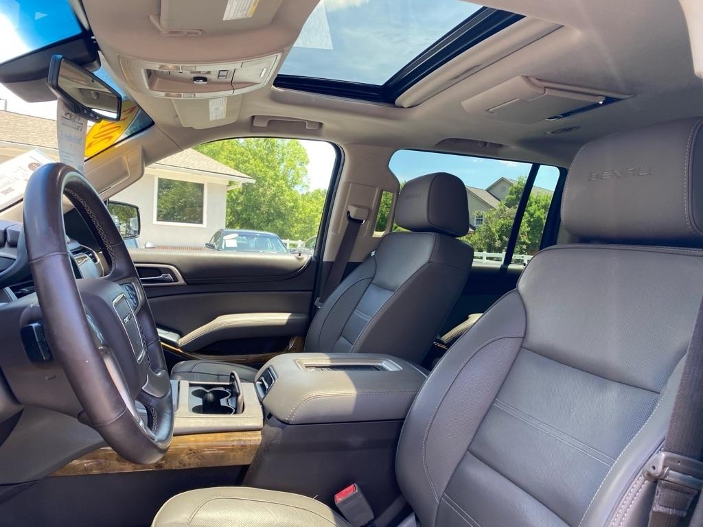 GMC Yukon XL Denali 2017
