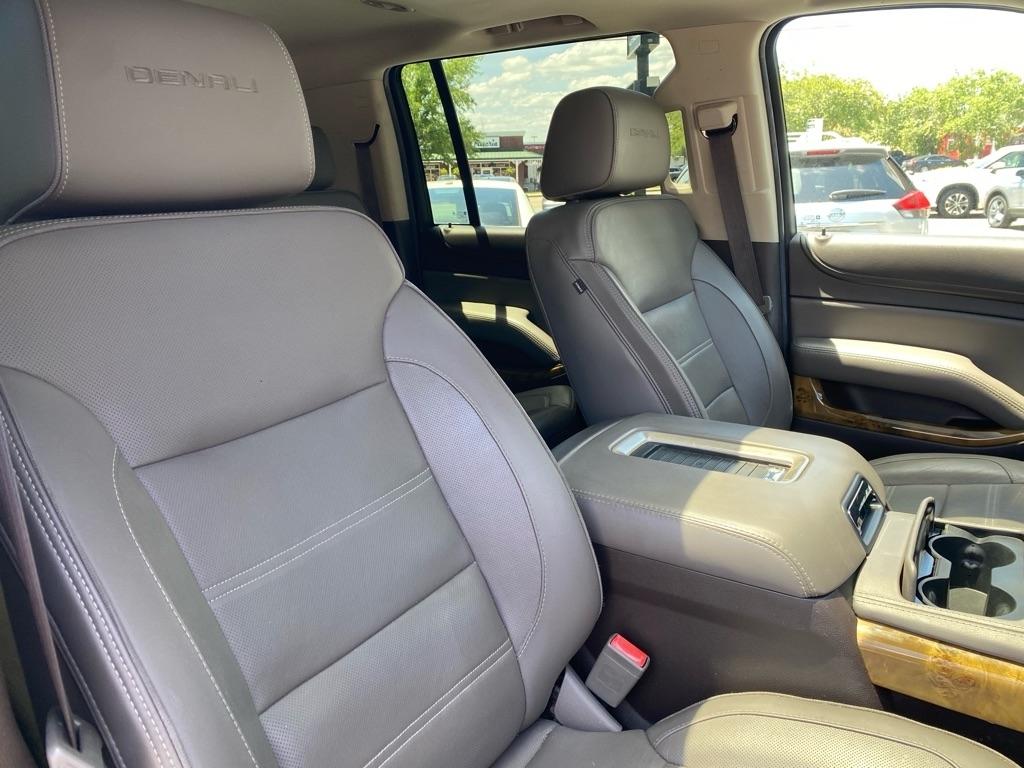 GMC Yukon XL Denali 2017