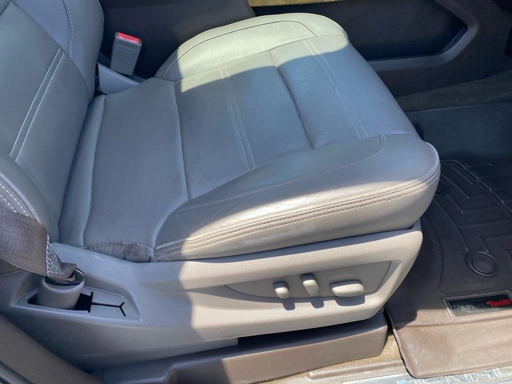 GMC Yukon XL Denali 2017