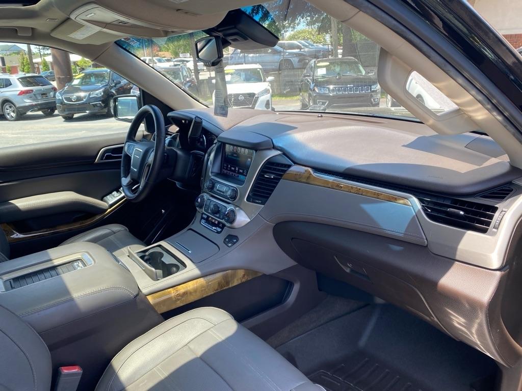 GMC Yukon XL Denali 2017