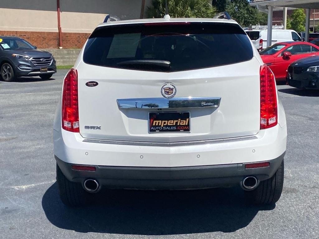 Cadillac SRX Luxury Collection 2011
