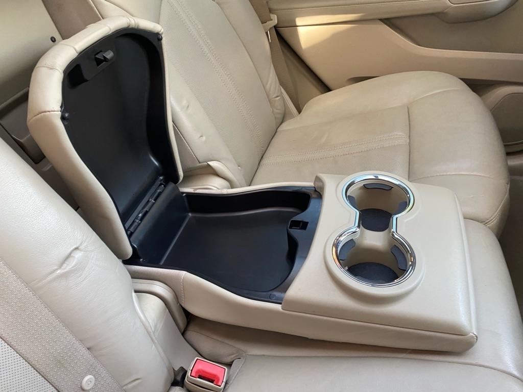 Cadillac SRX Luxury Collection 2011