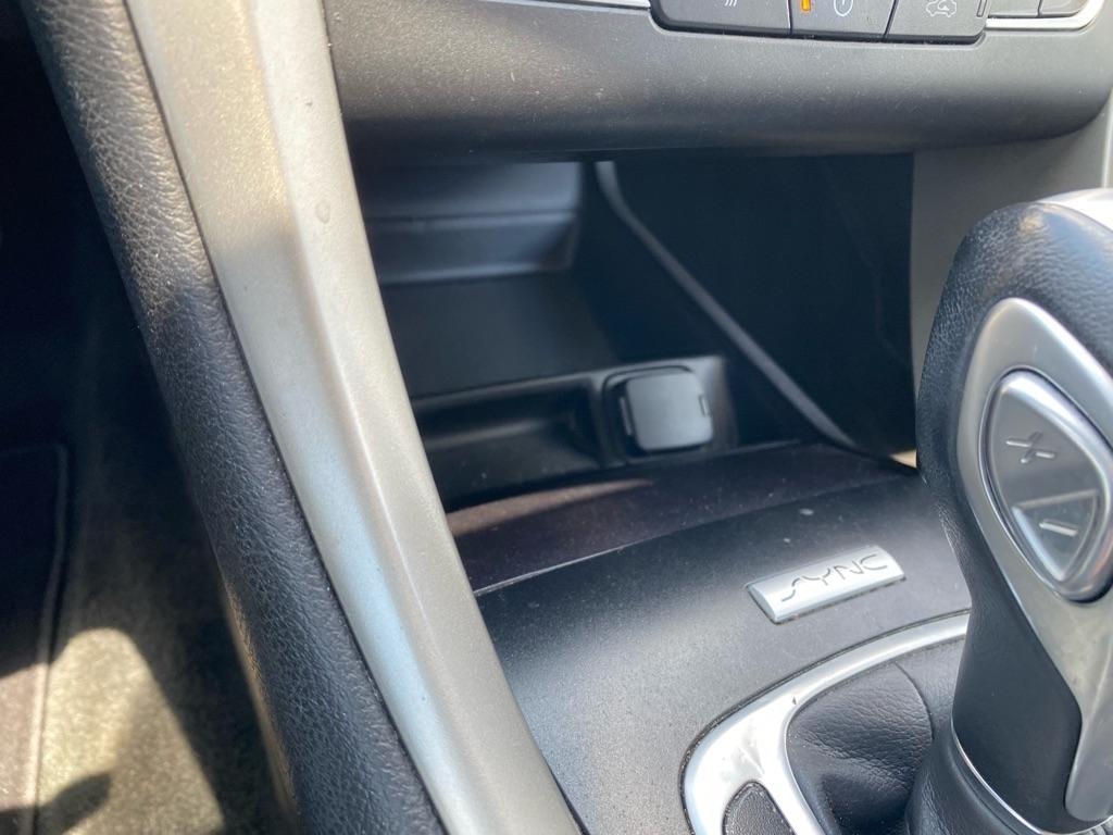 Ford Fusion SE 4D Sedan 4 Cyl 2016