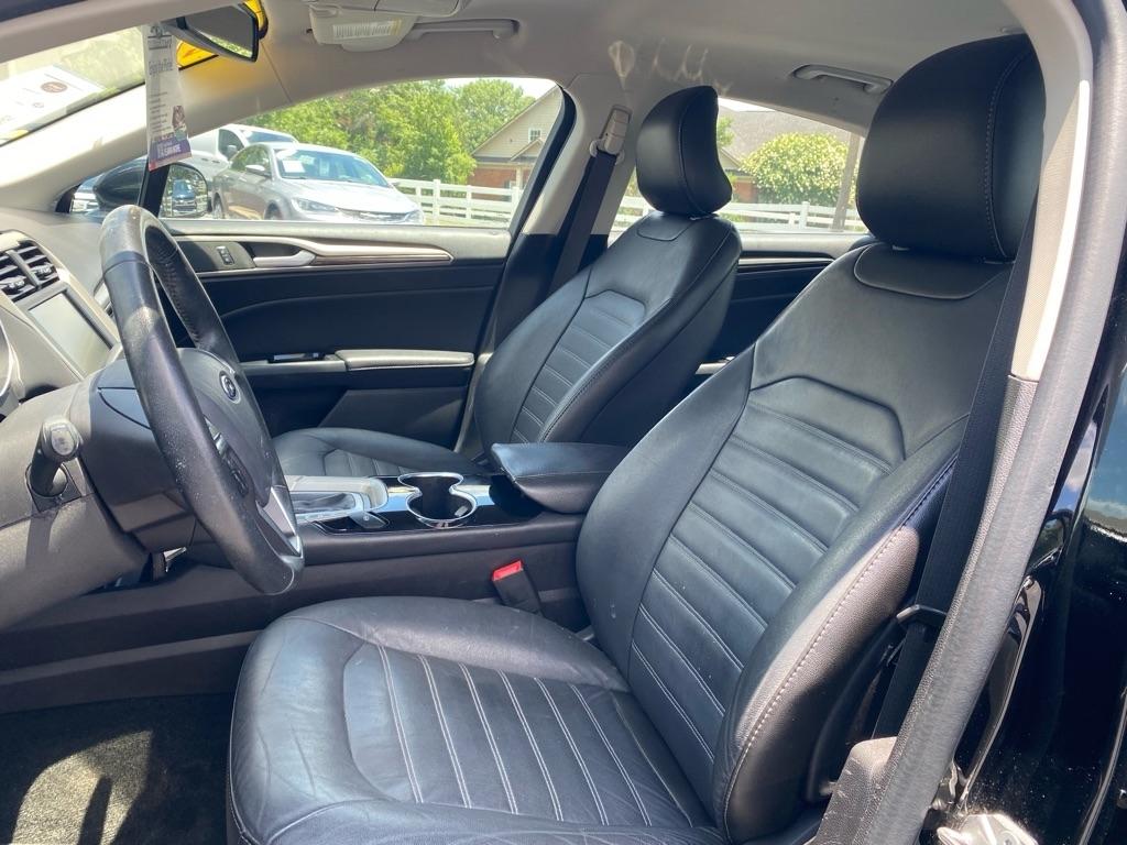 Ford Fusion SE 4D Sedan 4 Cyl 2016