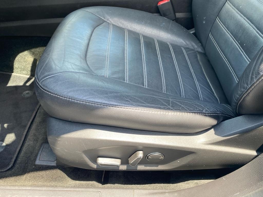 Ford Fusion SE 4D Sedan 4 Cyl 2016