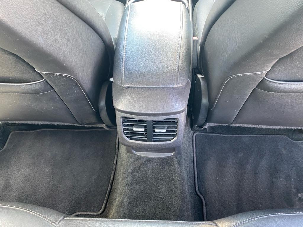 Ford Fusion SE 4D Sedan 4 Cyl 2016