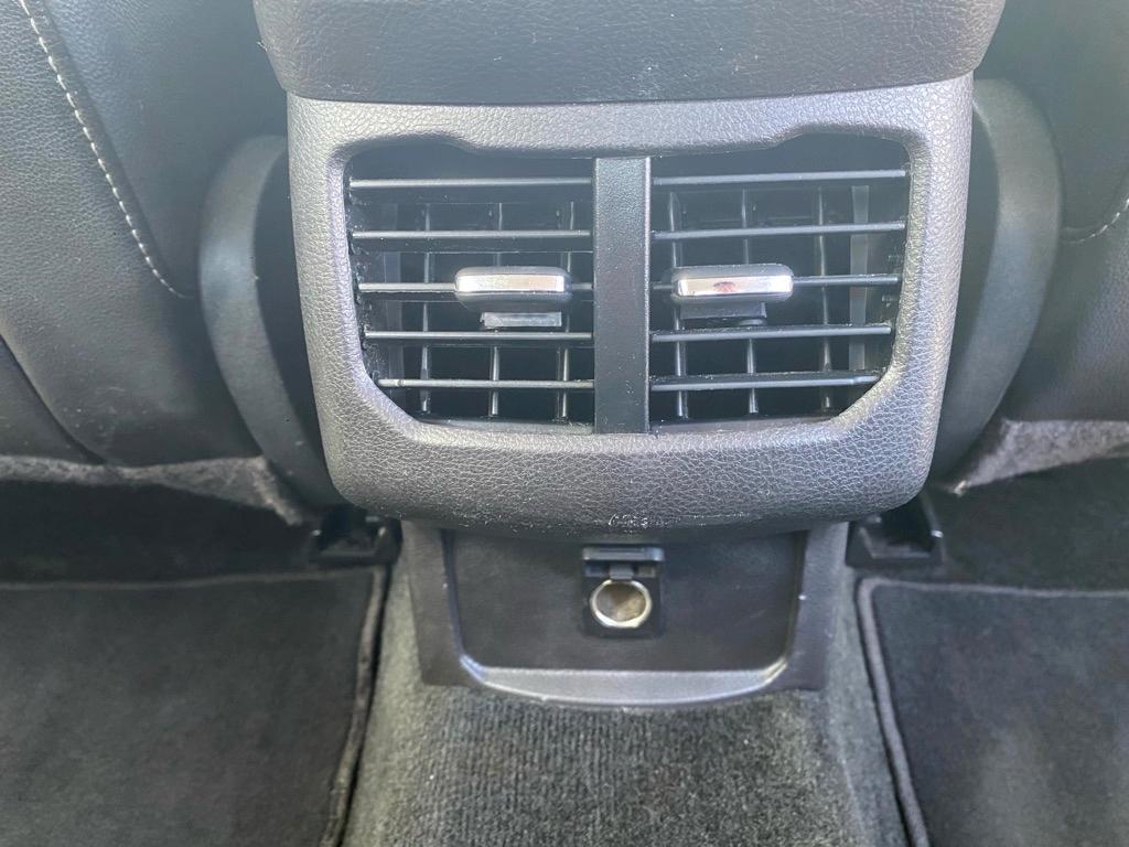 Ford Fusion SE 4D Sedan 4 Cyl 2016