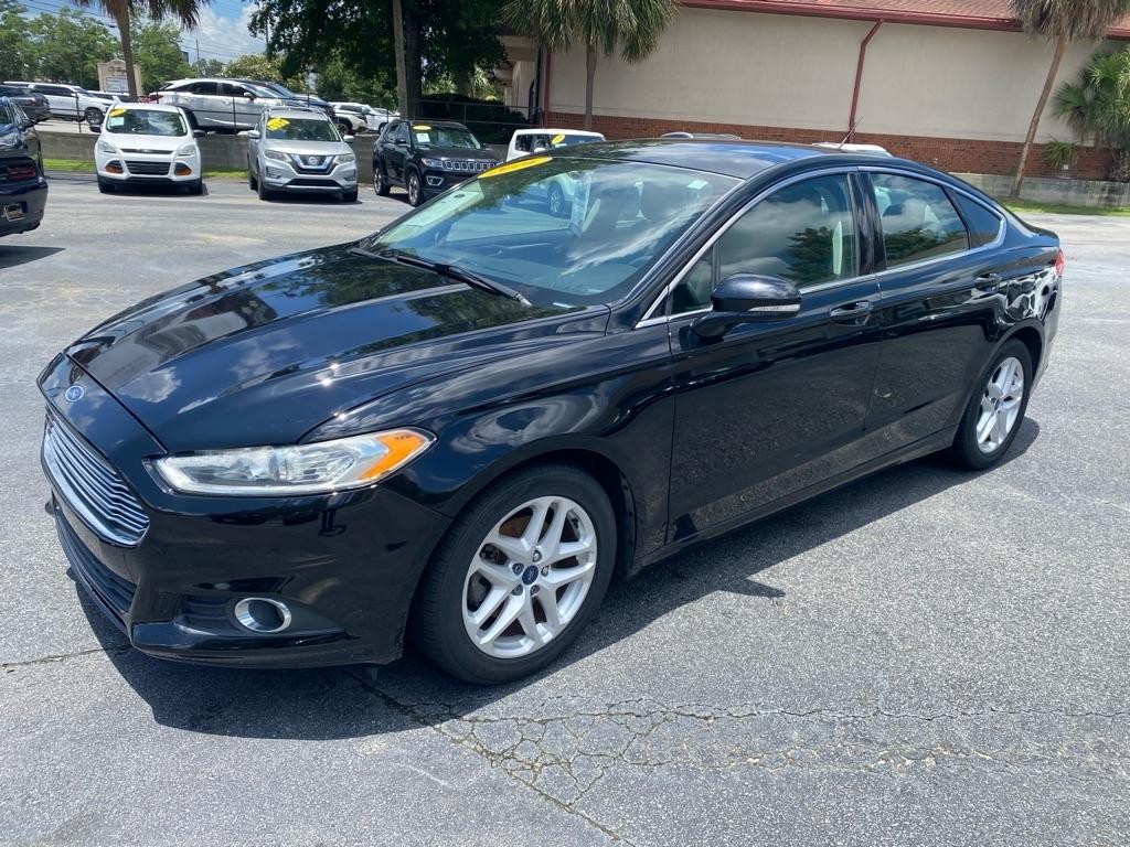 2016 Ford Fusion SE 4D Sedan 4 Cyl