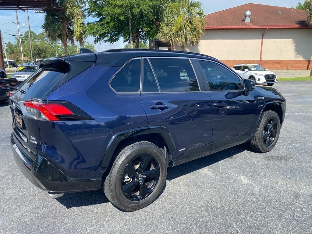 Toyota RAV4 Hybrid XLE AWD 2020