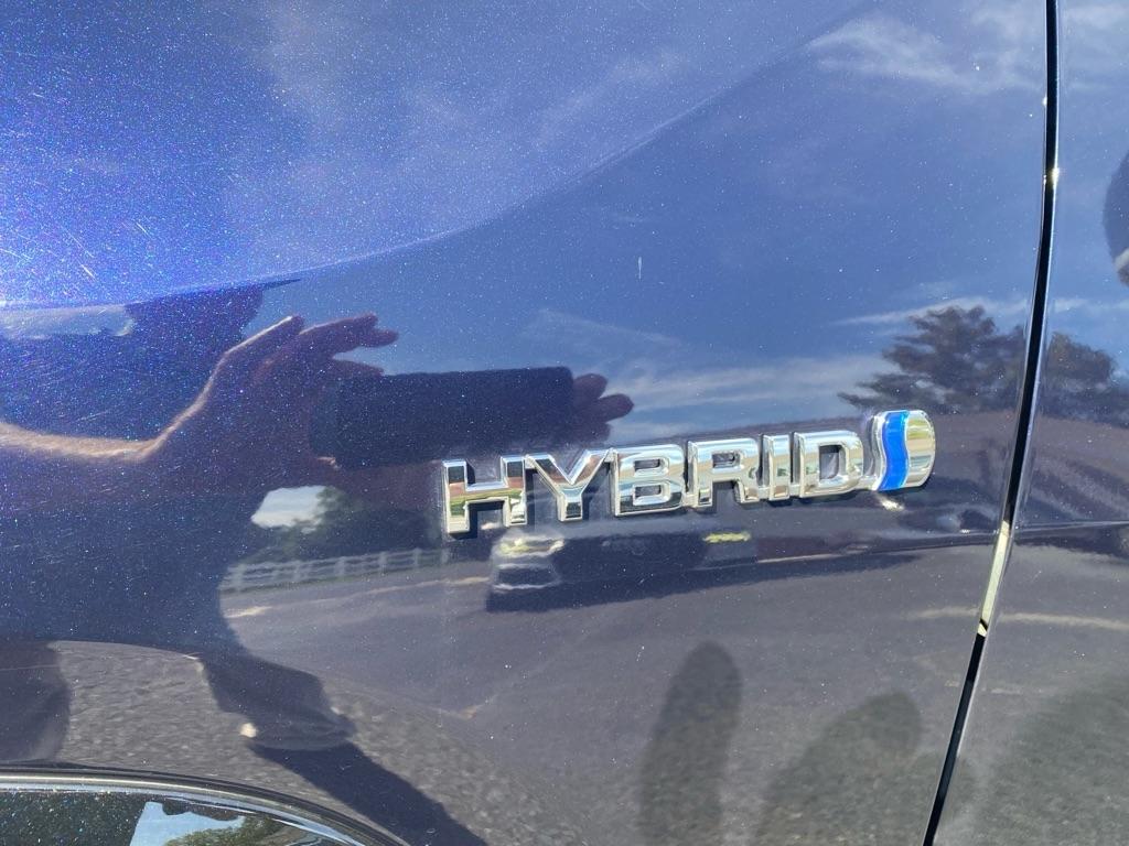 Toyota RAV4 Hybrid XLE AWD 2020