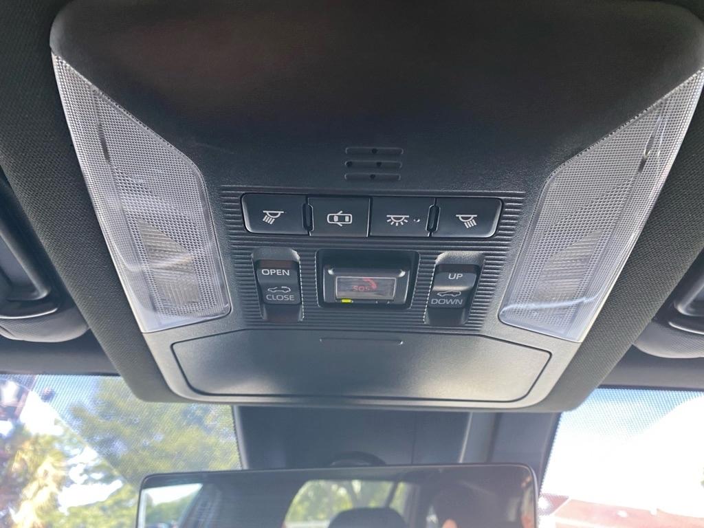 Toyota RAV4 Hybrid XLE AWD 2020