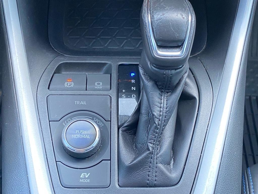 Toyota RAV4 Hybrid XLE AWD 2020