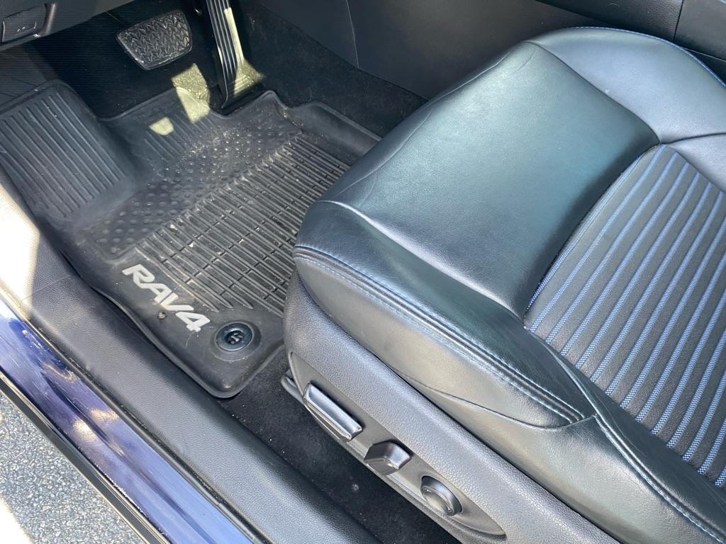 Toyota RAV4 Hybrid XLE AWD 2020