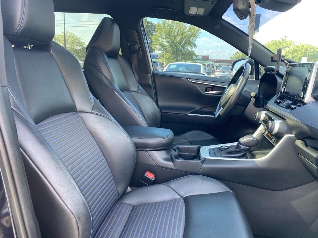 Toyota RAV4 Hybrid XLE AWD 2020