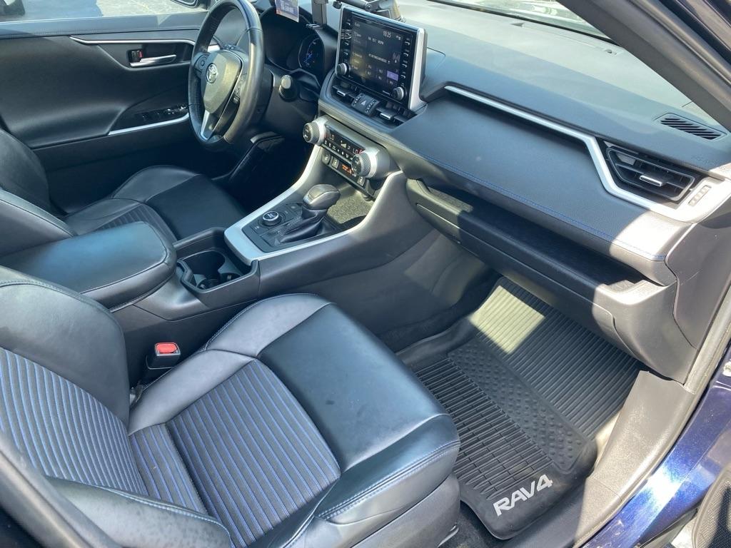 Toyota RAV4 Hybrid XLE AWD 2020
