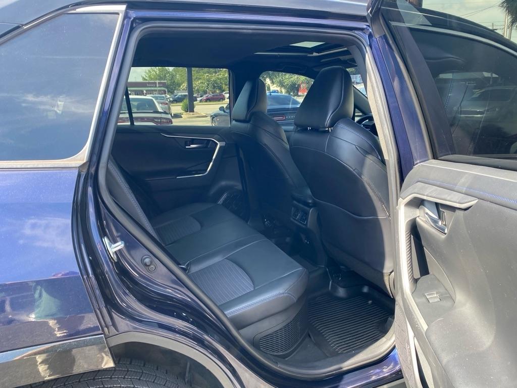 Toyota RAV4 Hybrid XLE AWD 2020