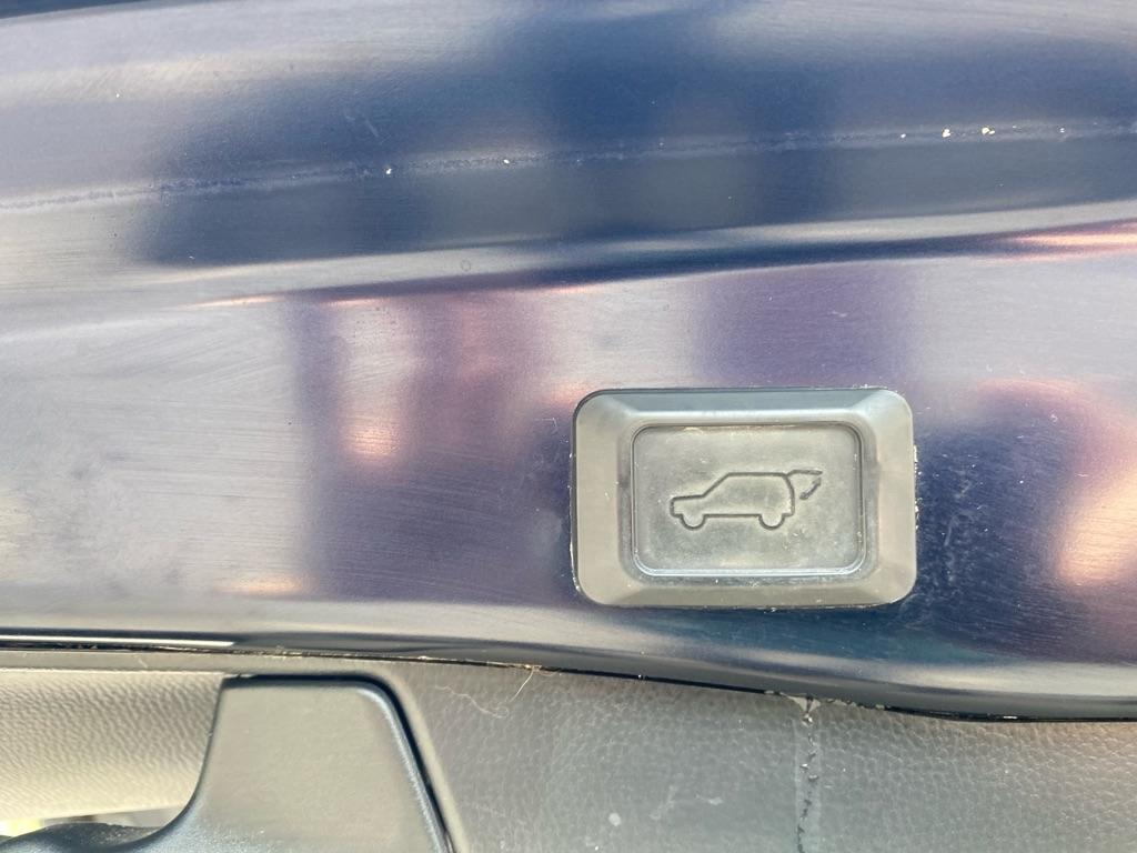 Toyota RAV4 Hybrid XLE AWD 2020